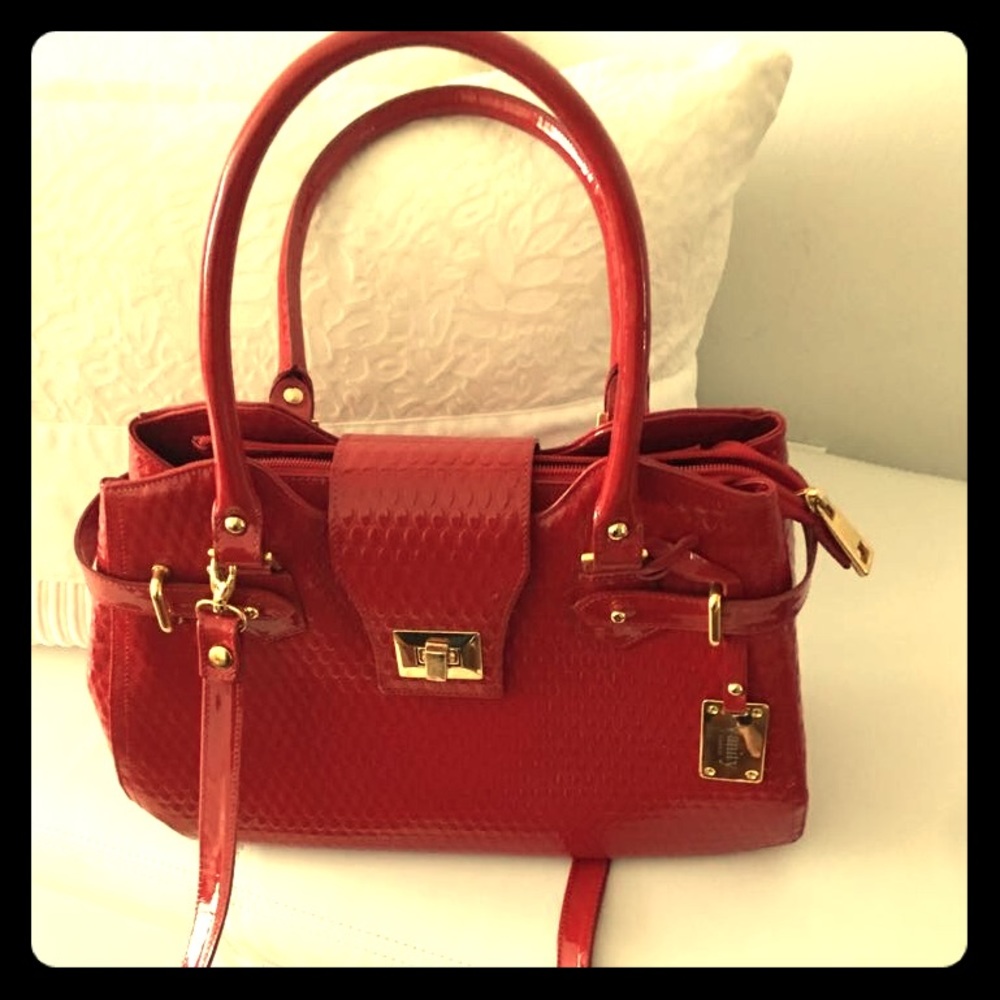 Italian Vanity handbag patten leather.